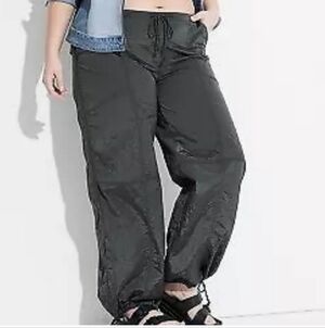 Women's Mid-Rise Wide Leg Parachute Pants - Wild Fable Dark Green L